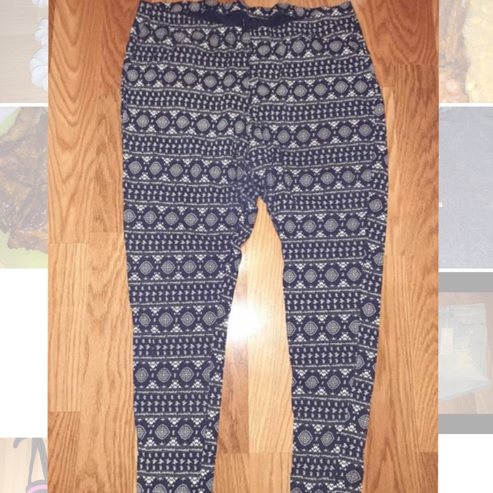 Size 4 Torrid Leggings